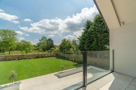 Principle Bedroom Viewing Terrace