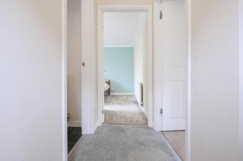 Hall-up