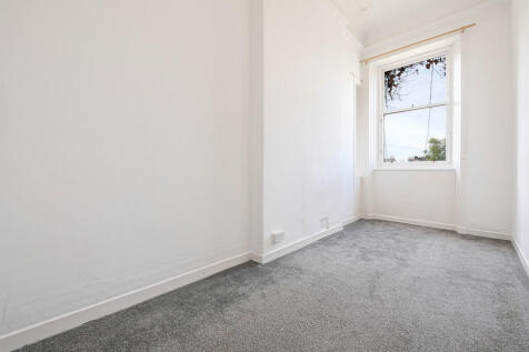 Bedroom 2-1