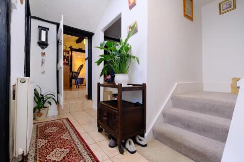 Stairs to bedroom 1, 2 &amp; 3