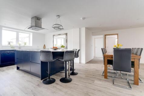 Kitchen/Dining area (Ground floor)