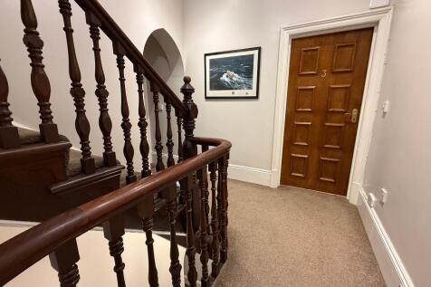 First floor apartment, No 3