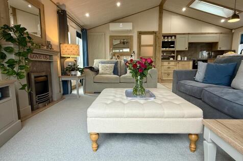 Comfortable open plan sitting room