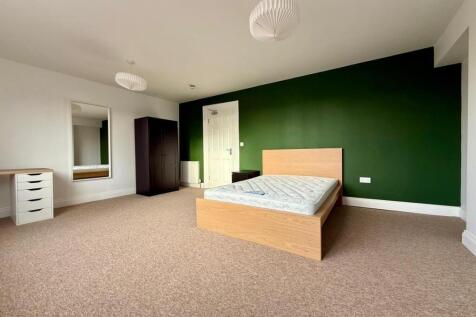 WhatsApp Image 2025-09-01 at 07.58.11 (1).jpeg