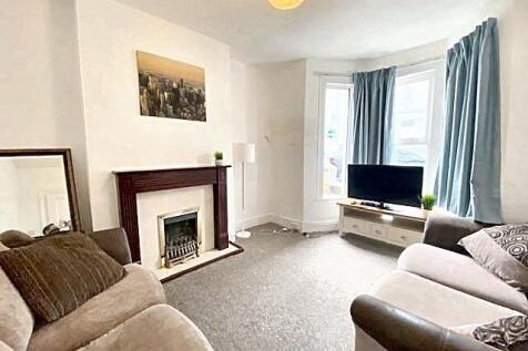 living room (4).jpeg