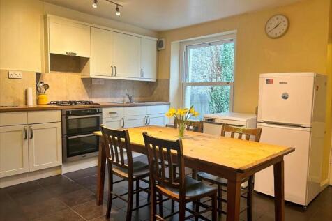 beaumont ktchen3.JPG