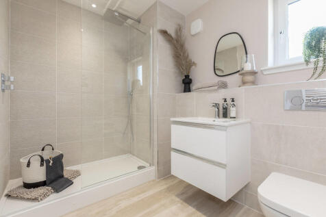 69758_Queenswater...