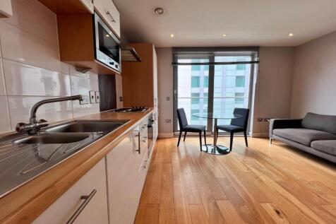 Kitchen / Living Space