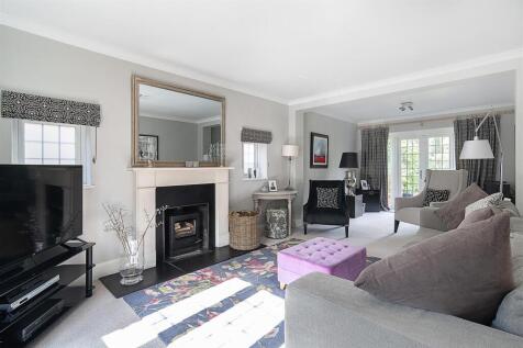 Living room.jpg