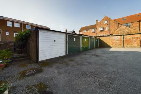 CAM03358G0-PR0110-STILL017.jpg