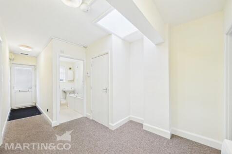 CAM01953G0-PR0141...