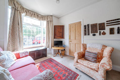 1297413-3-682e303...