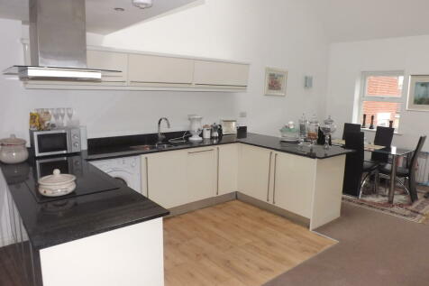 3 Bedroom Flats To Rent In Portsmouth Hampshire Rightmove