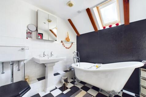 Period Style Bathroom