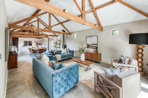 Living Lounge/Dining Room/Kitchen