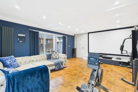 Cinema/Gym/Bedroom Four