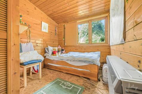 Summer House Bedroom 2