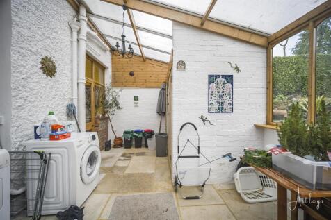 Lean To Utility Area