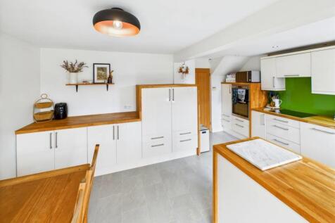 Lrg_CAM05488G0-PR0020-STILL006-thumbnail-h750-70.j