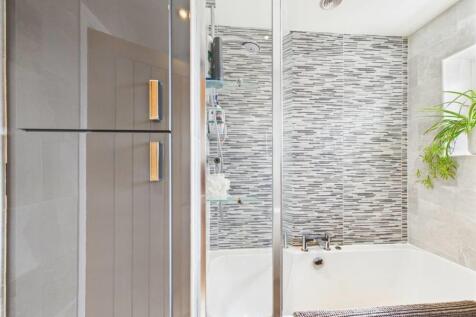 Lrg_CAM05488G0-PR0020-STILL018-thumbnail-h750-70.j