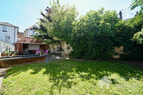 Communal garden