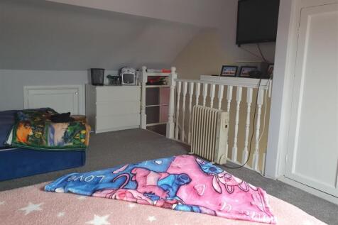 ATTIC ROOM