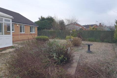 ADDITIONAL OUTSIDE PHOTOS