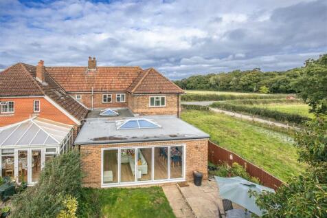 Upper Clayhill Cottage13.jpg
