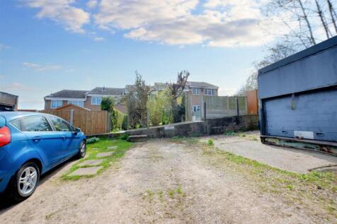 Rear Driveway_2.jpeg