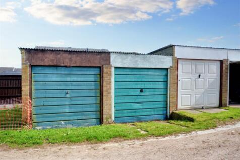 Rear Driveway_3.jpeg