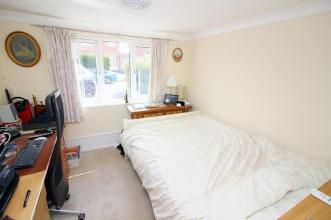 ground floor bedroom.jpeg