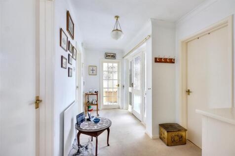 Entrance Hall_2.jpeg