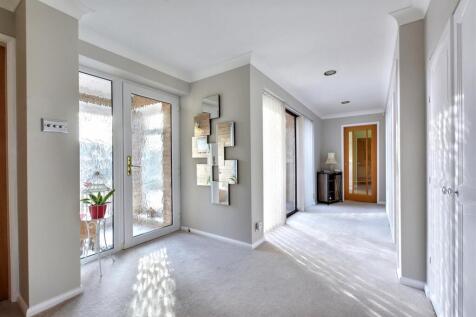 Entrance Hall_1.jpeg