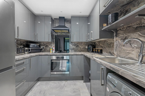 Preparation Kitchen/Utility Room