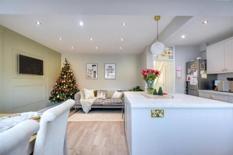 Living/Dining Kitchen Area