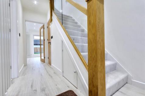 Entrance Hall_2.jpeg