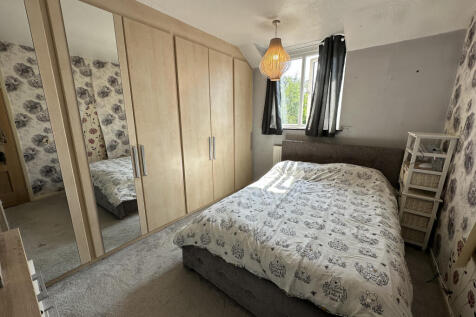 Photo 11-06-2025, 15 37 56