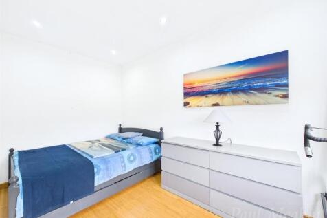 Bedroom/Reception Room