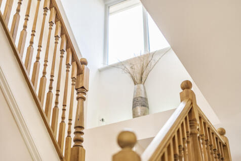 1334088-11-68becd...