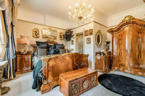 8479735-interior3...