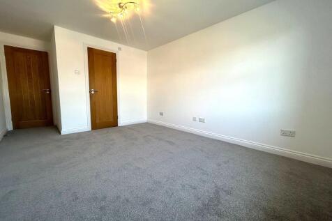 bedroom 2 3