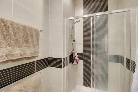 Ensuite to Bedroom Two