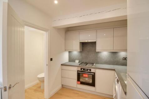 Kitchen / Living Area