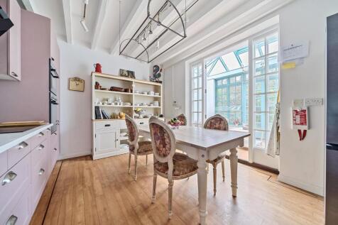 Property Image 11
