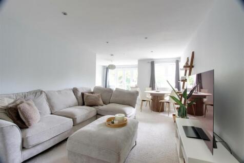 IMG_0024-IMG_0026 L1.jpg