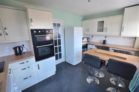 Fitted Dining Kitchen