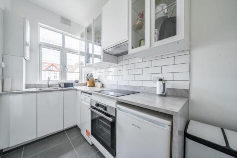 1344780-6-68af065...