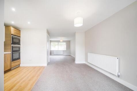 Lounge/Dining/Kitchen