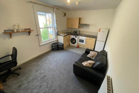Flat 5, 3 Stanley Terrace