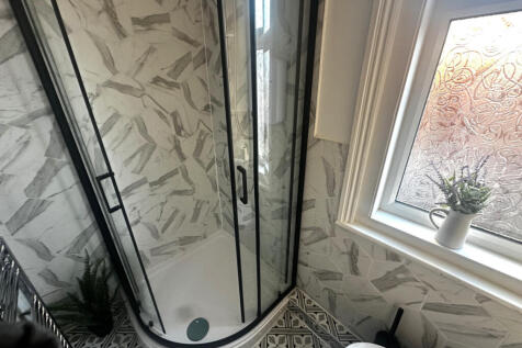 Stunning Room Shares - 6 Alert Street